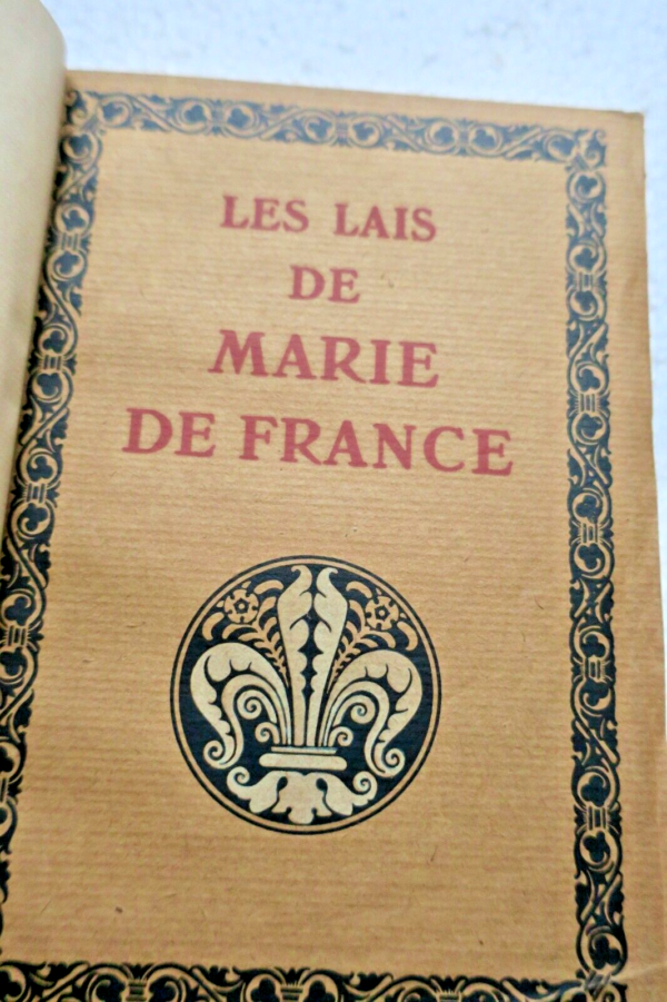 LAIS DE MARIE FRANCE  Piazza – Image 4