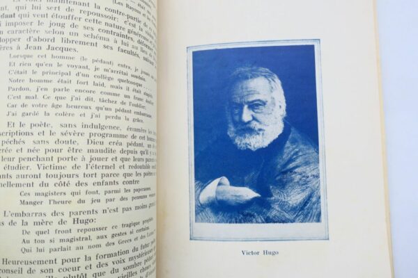 Hugo Sur les pas de Victor Hugo: trois études publiées..+ dédicace