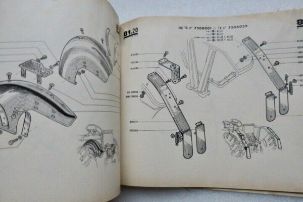 Renault Motoculture Catalogue pièces rechanges détachées  R 7055 P.R. 725 – Image 3