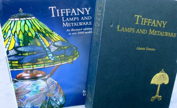 Tiffany Lamps and Metalware : an Illustrated Reference to over 2000 models