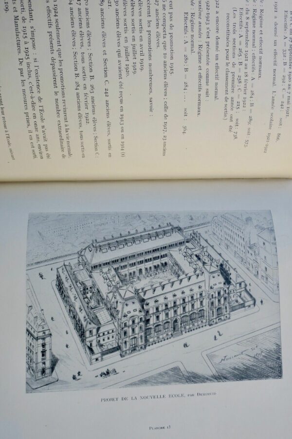 ECOLE CENTRALE DES ARTS ET MANUFACTURES Cent ans de la vie de l'école 1829-1929